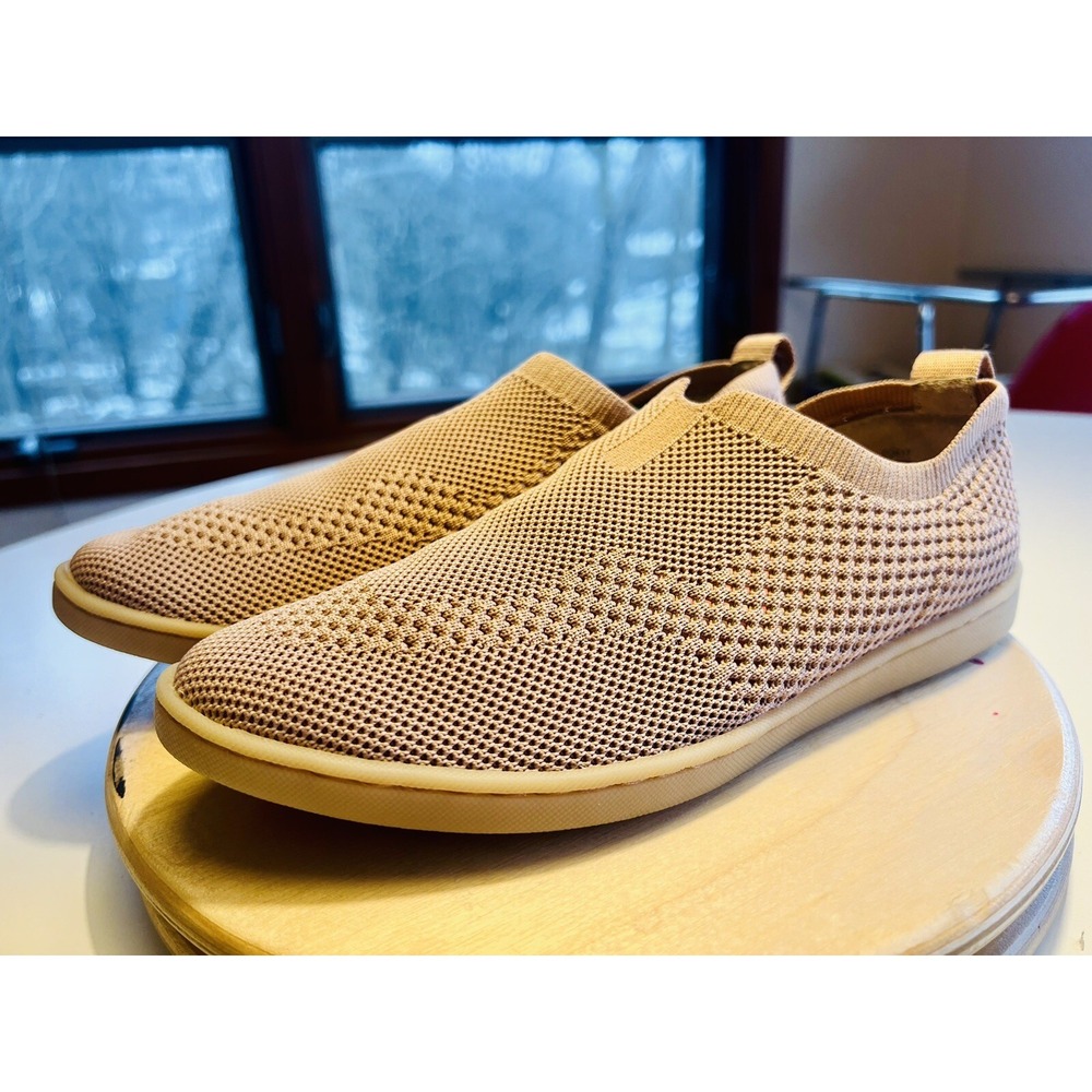 Born Knit Slip On Shoes‎ Women's Size 6 Blush Pink Comfort Sneakers